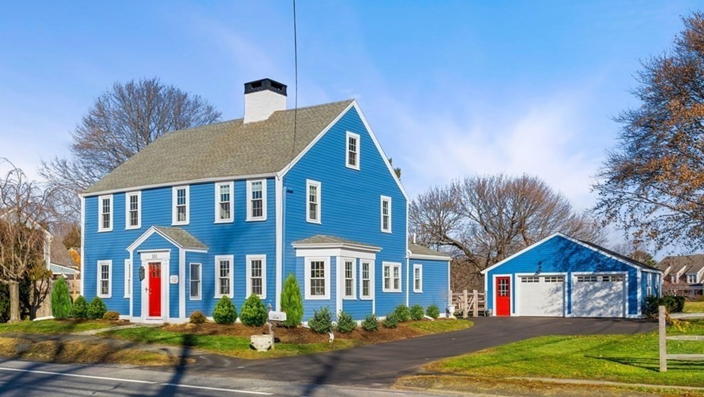 161 High Road Newbury, MA 01951 - Photo 30 of 39 a front view of a house with a yard
