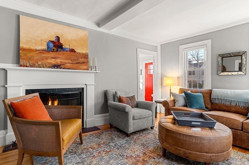 161 High Road Newbury, MA 01951 - Photo 9 of 39 a living room with furniture and a fireplace