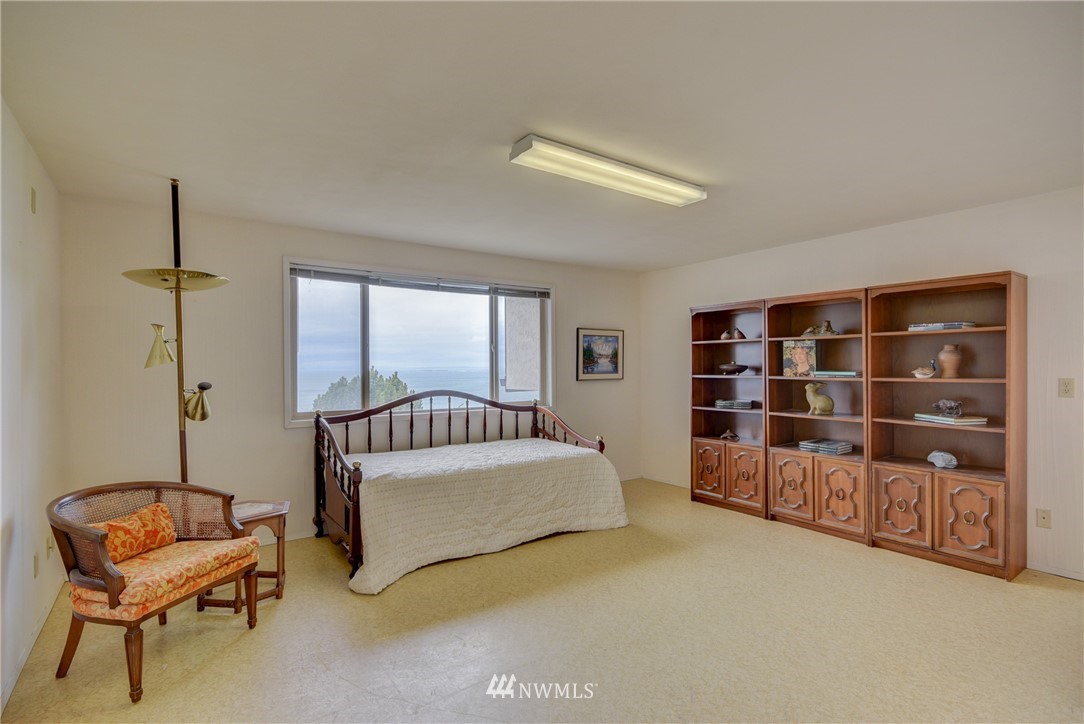 2057 West Beach Road Oak Harbor, WA 98277 - Photo 23 of 25 Gallery Image 23