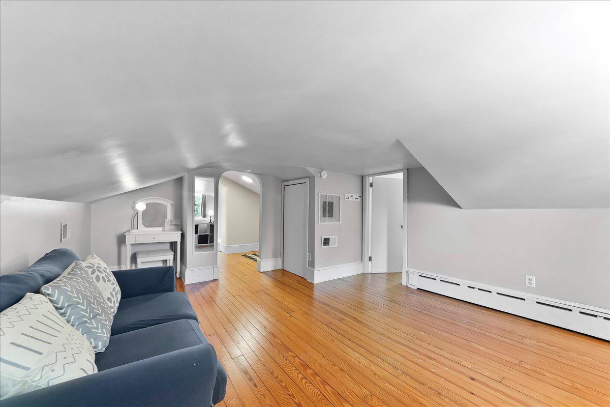 779 Concord Road Glen Mills, PA 19342 - Photo 38 of 41 Charming upper level sitting room.