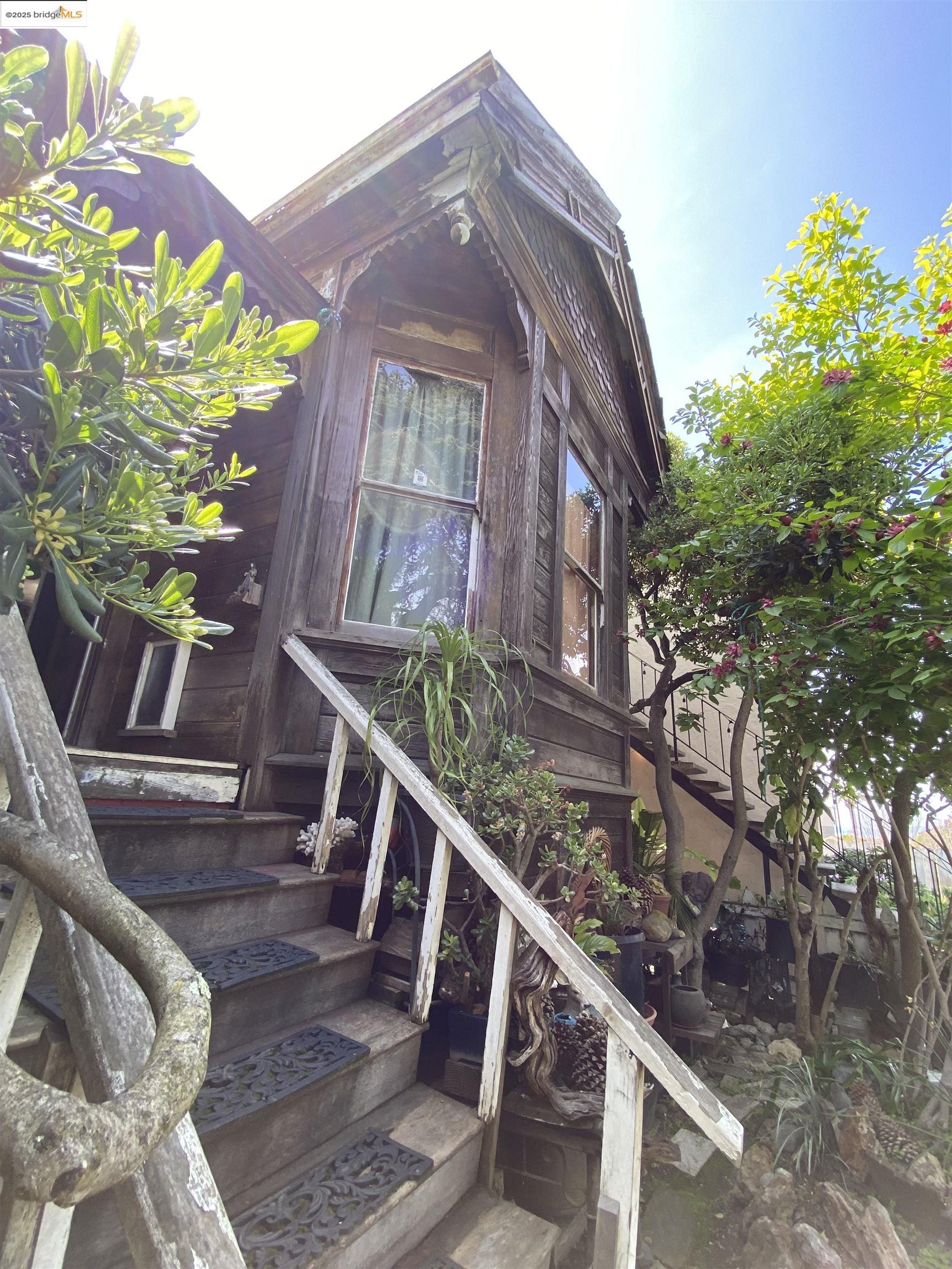 a house view with a outdoor space
