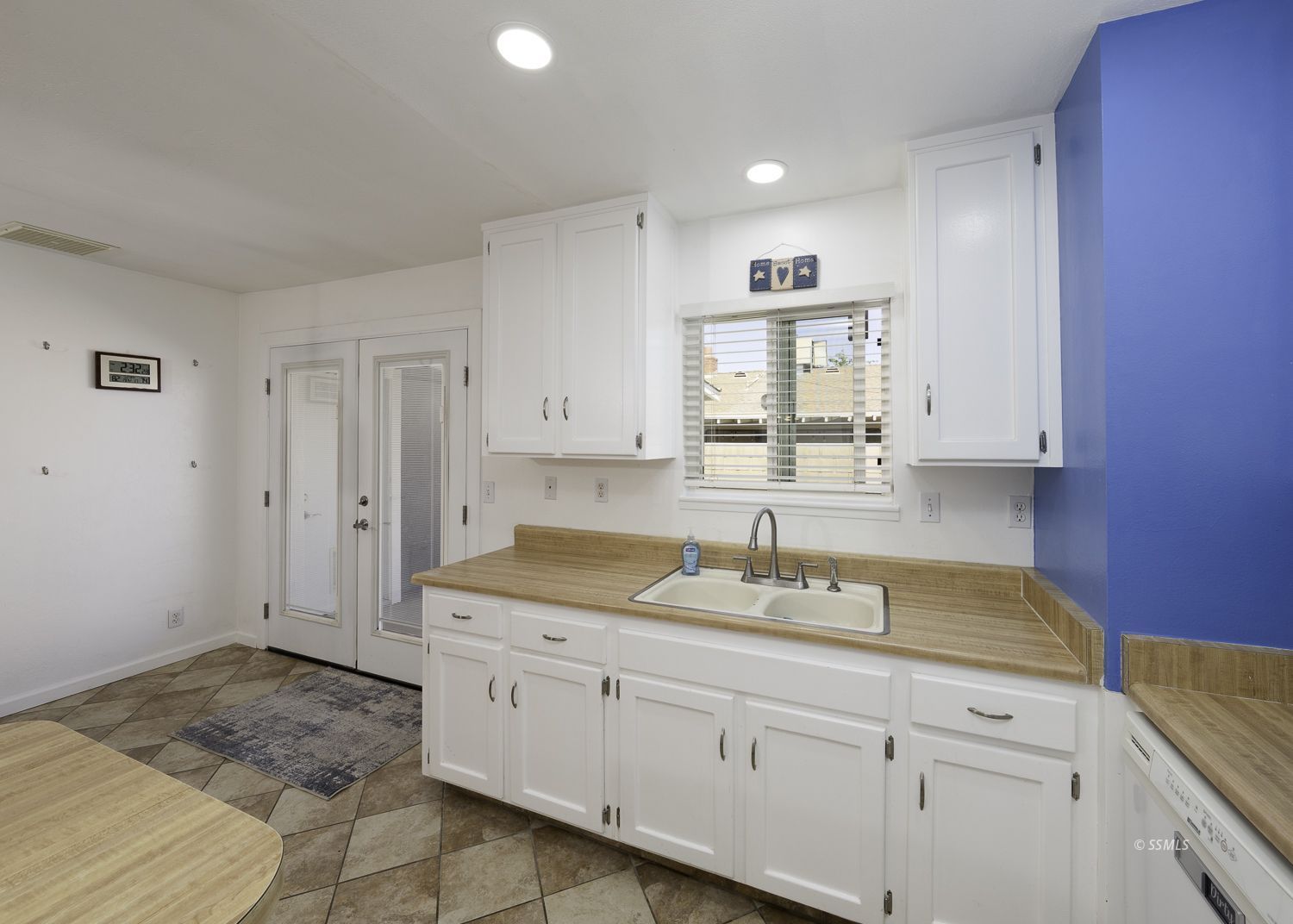 1105 West Willow Avenue Ridgecrest, CA 93555 - Photo 13 of 33