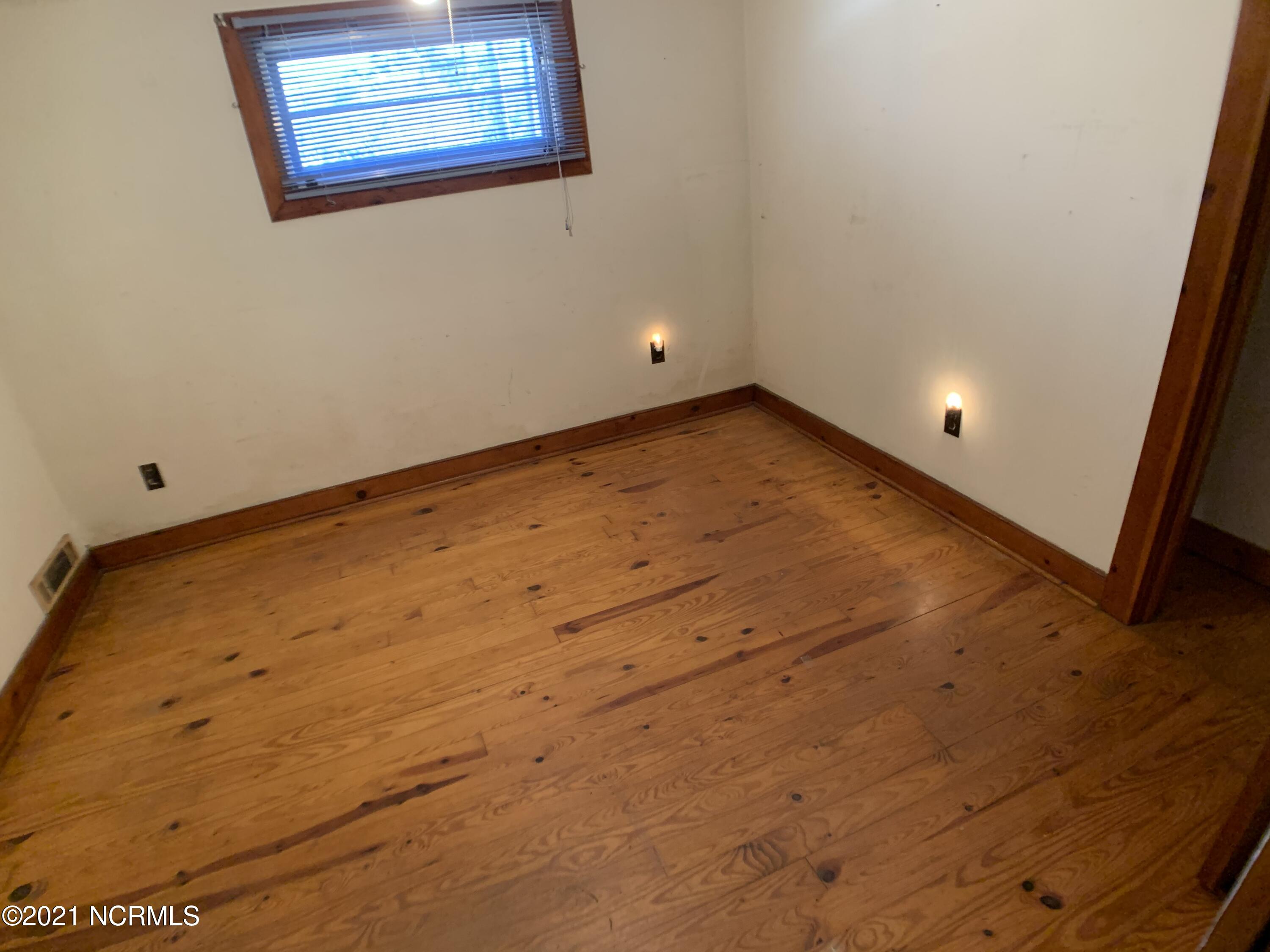 7518 Myrtle Grove Road Wilmington, NC 28409 - Photo 19 of 29 IMG_3137