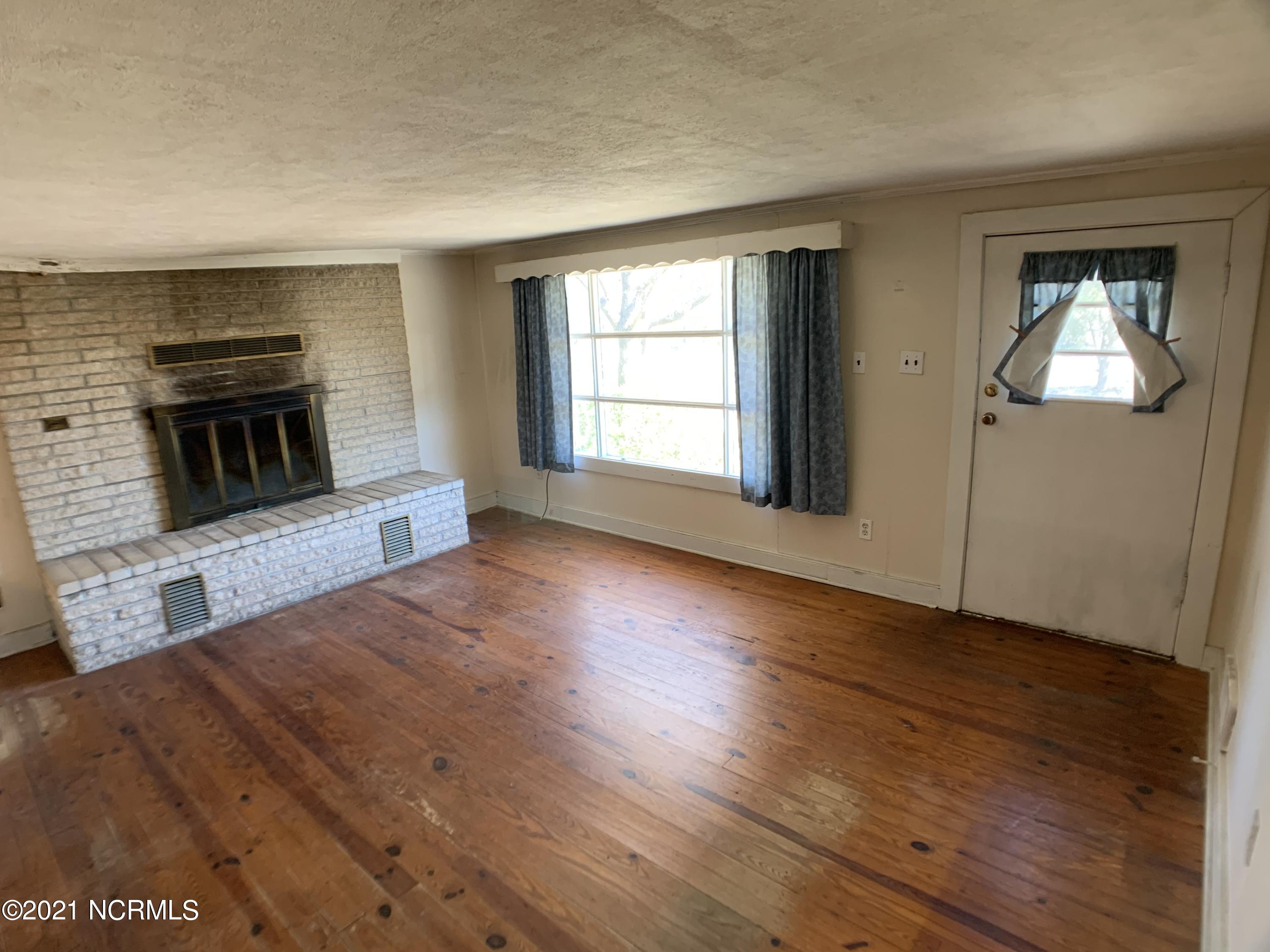 7518 Myrtle Grove Road Wilmington, NC 28409 - Photo 6 of 29 IMG_3145