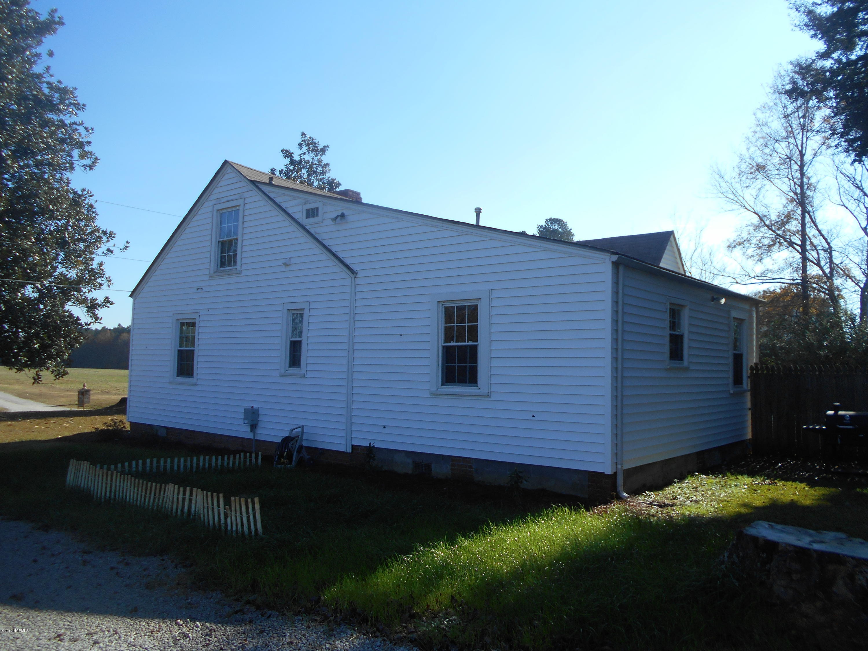 4726 Quaker Road Wilson, NC 27893 - Photo 5 of 33 DSCN3192