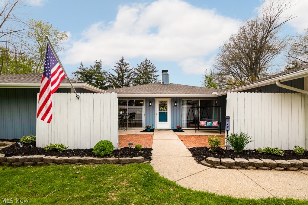 977 Hickory Road Heath, OH 43056 - Photo 2 of 24 Gallery Image 2