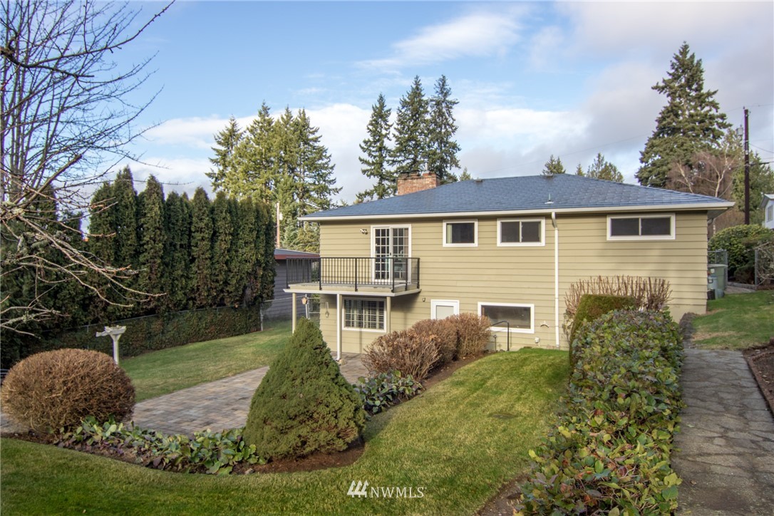 9316 216th Street Southwest Edmonds, WA 98020 - Photo 24 of 25 Gallery Image 24