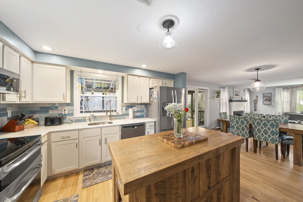 17 Eden Road Marshfield, MA 02050 - Photo 5 of 42