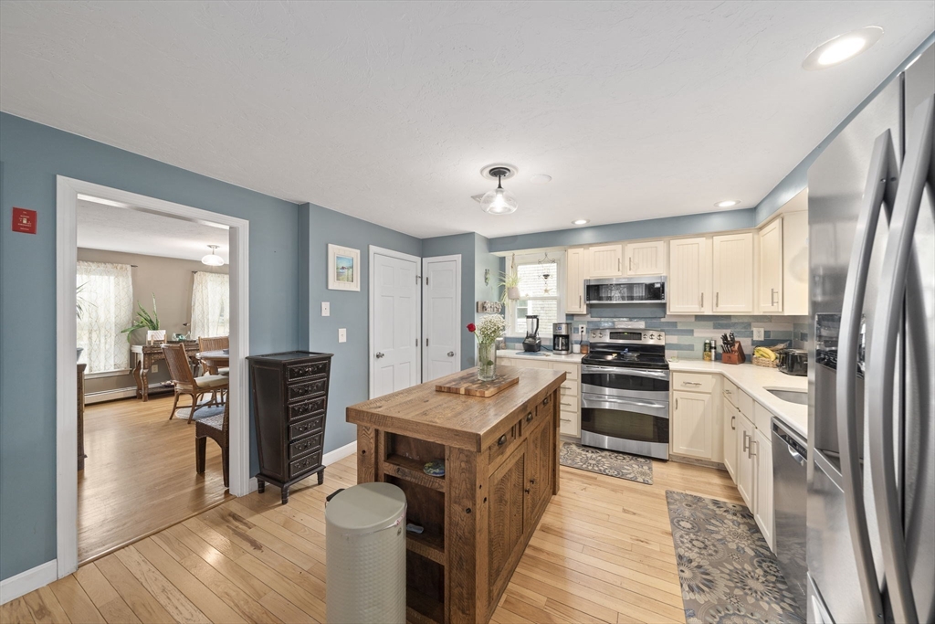 17 Eden Road Marshfield, MA 02050 - Photo 7 of 42