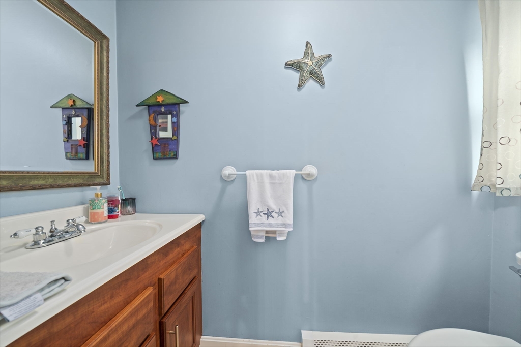 17 Eden Road Marshfield, MA 02050 - Photo 8 of 42