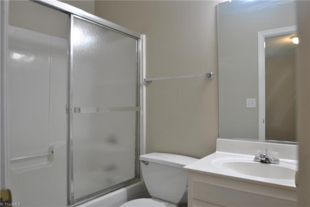 728 Fox Ridge Road Greensboro, NC 27406 - Photo 11 of 13 Gallery Image 11