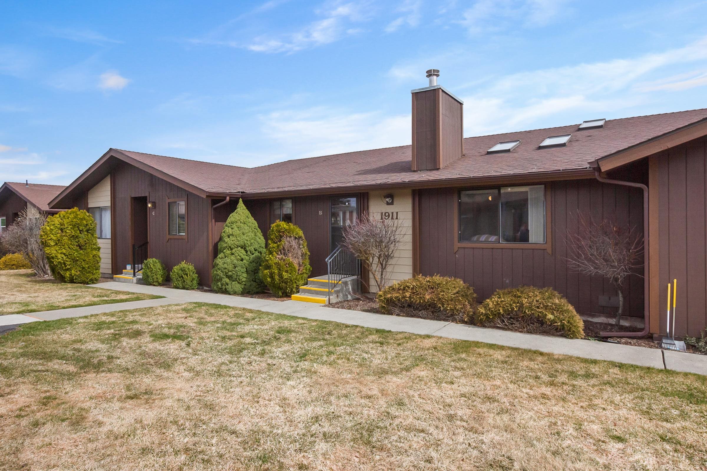 1911 5th Street, Unit B Cheney, WA 99004 - Photo 3 of 19