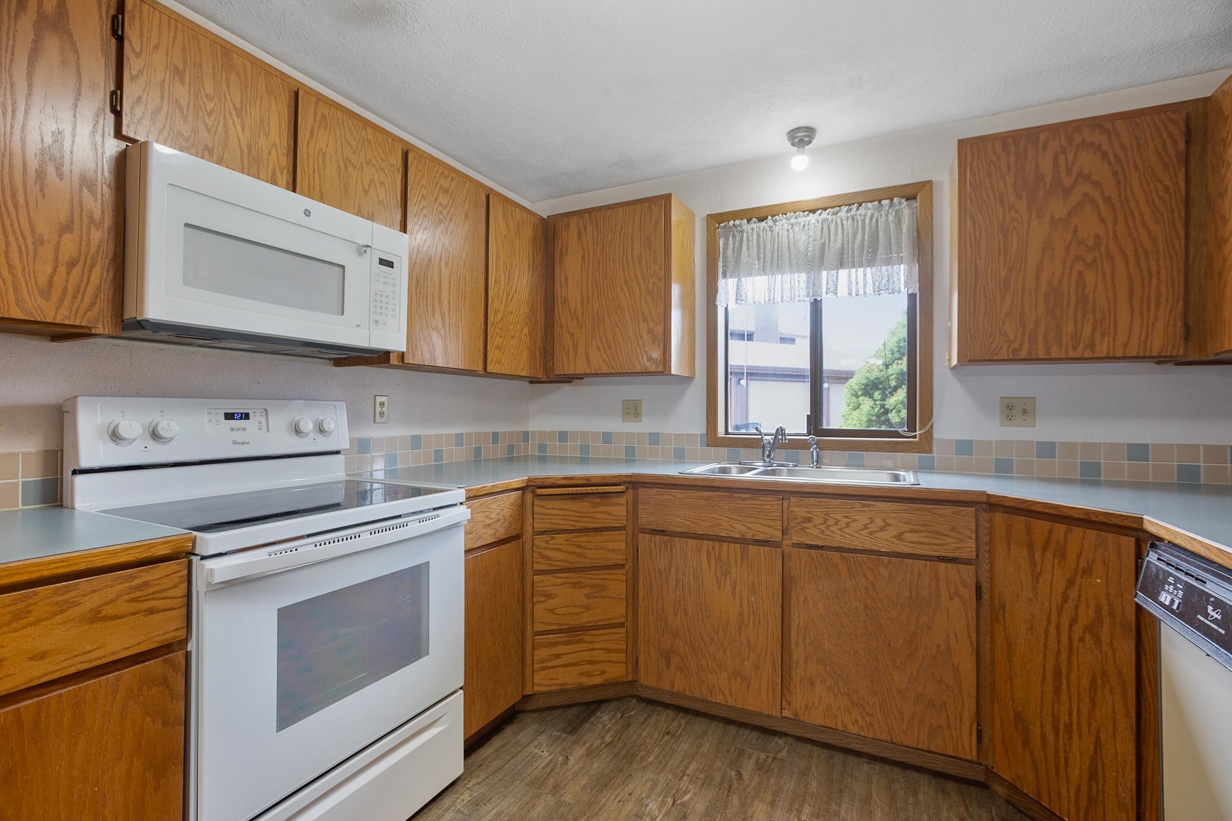 1911 5th Street, Unit B Cheney, WA 99004 - Photo 5 of 19