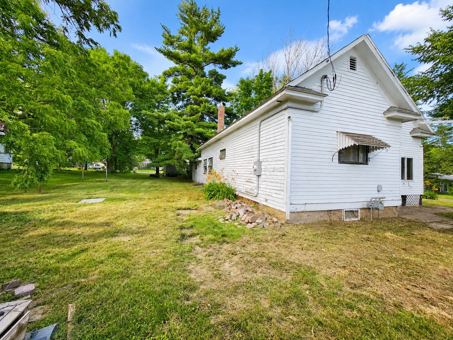 149 3rd Street Clear Lake, WI 54005 - Photo 2 of 3
