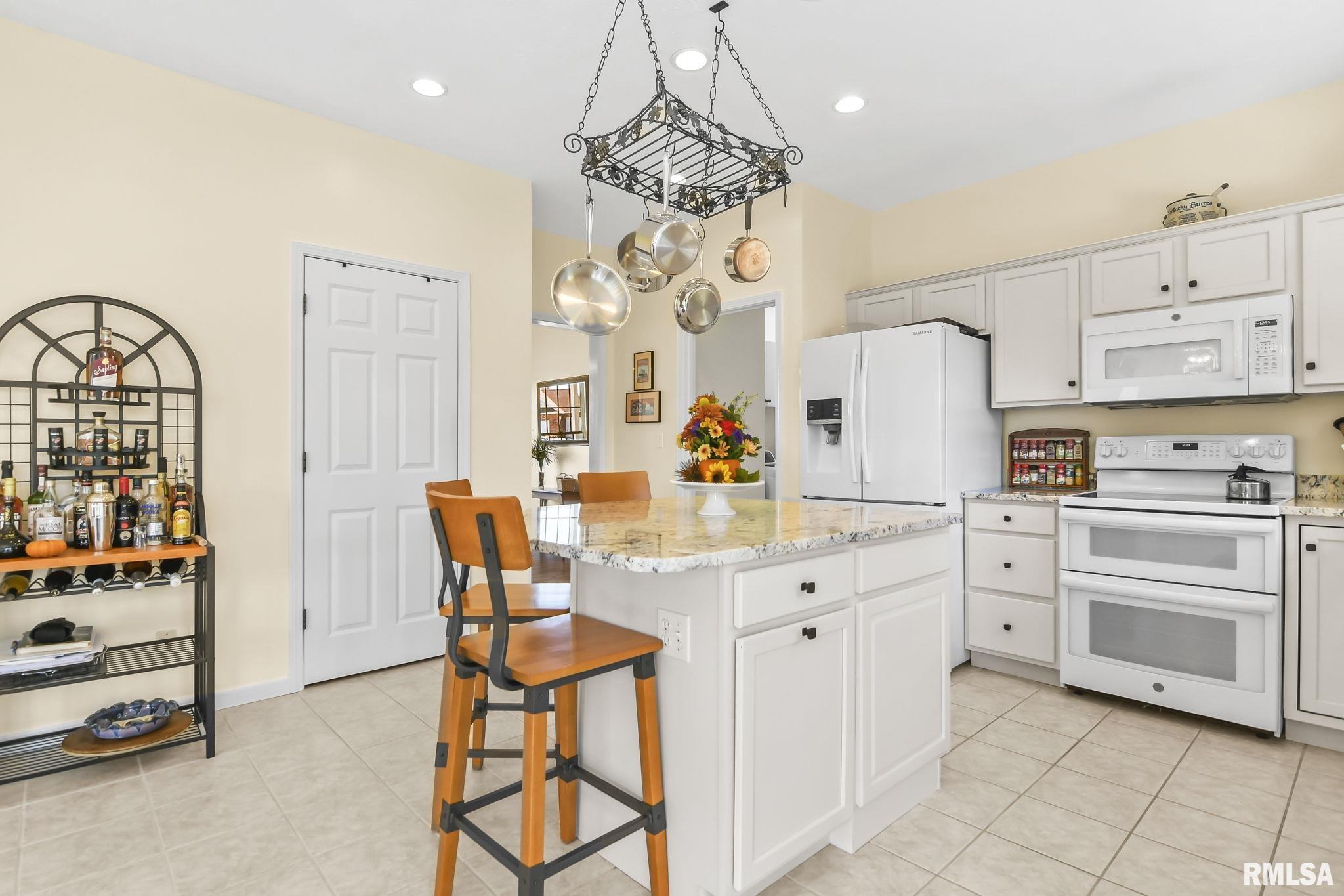 2824 Kipling Drive Springfield, IL 62711 - Photo 12 of 49