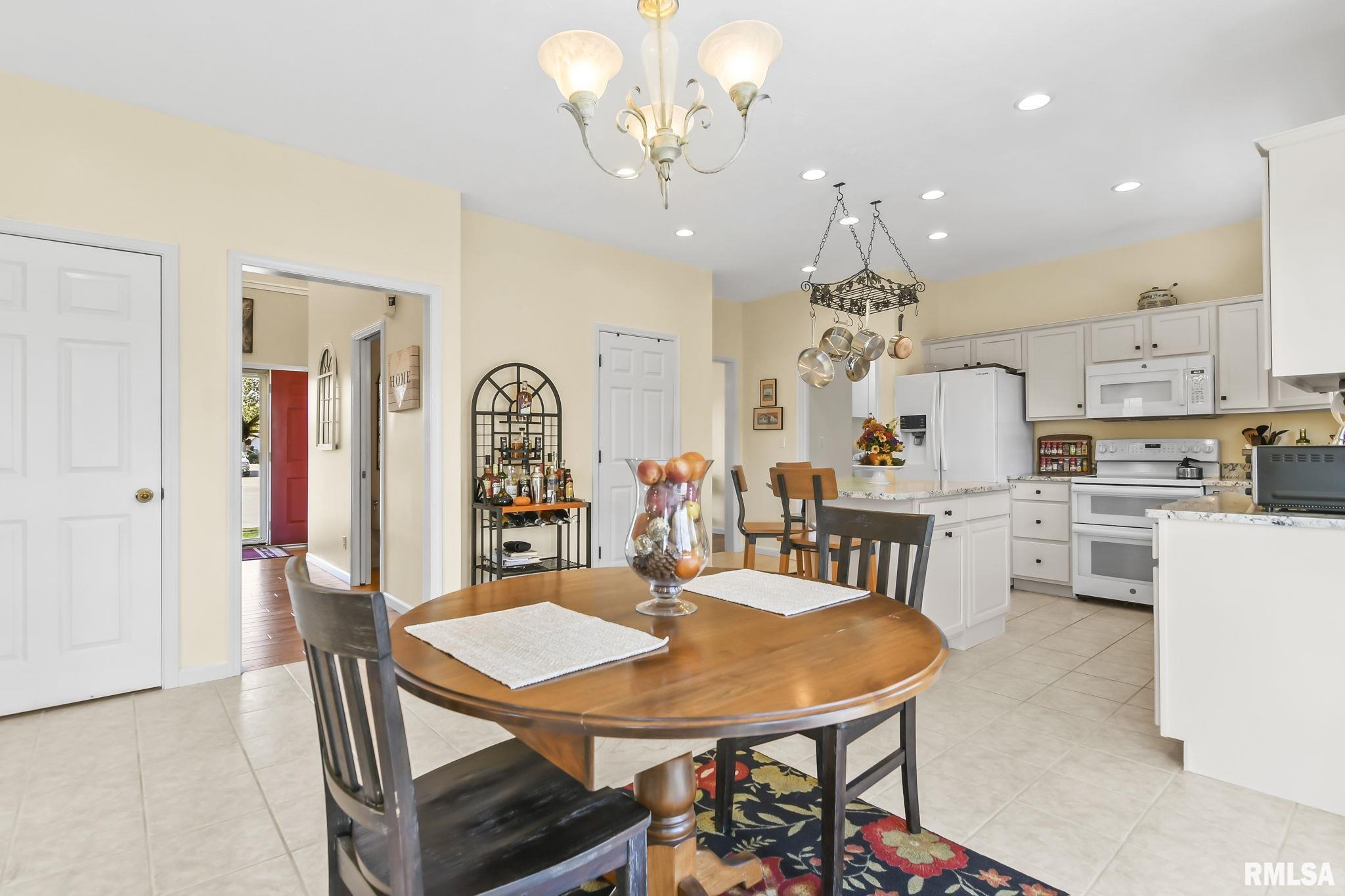 2824 Kipling Drive Springfield, IL 62711 - Photo 14 of 49