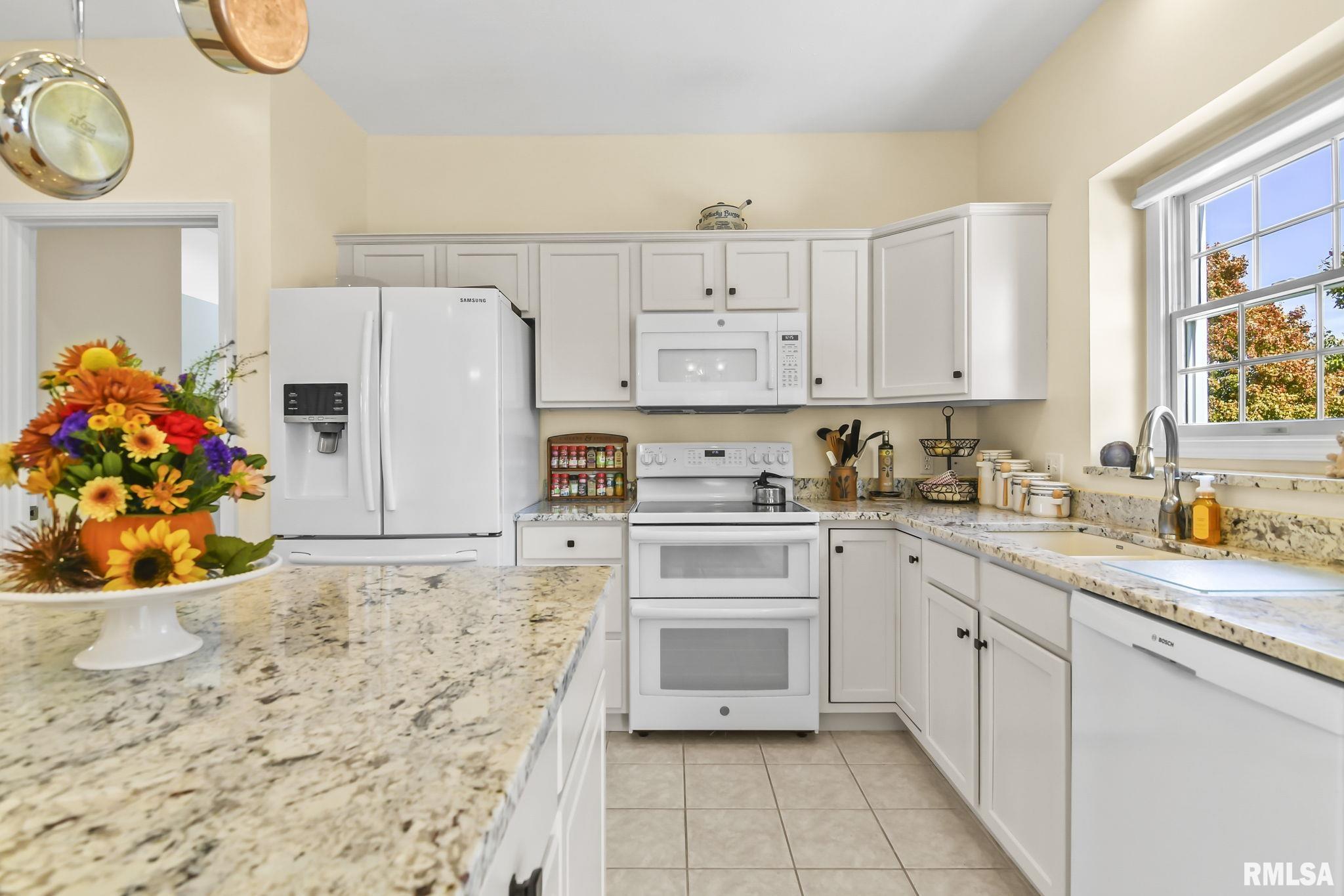 2824 Kipling Drive Springfield, IL 62711 - Photo 9 of 49