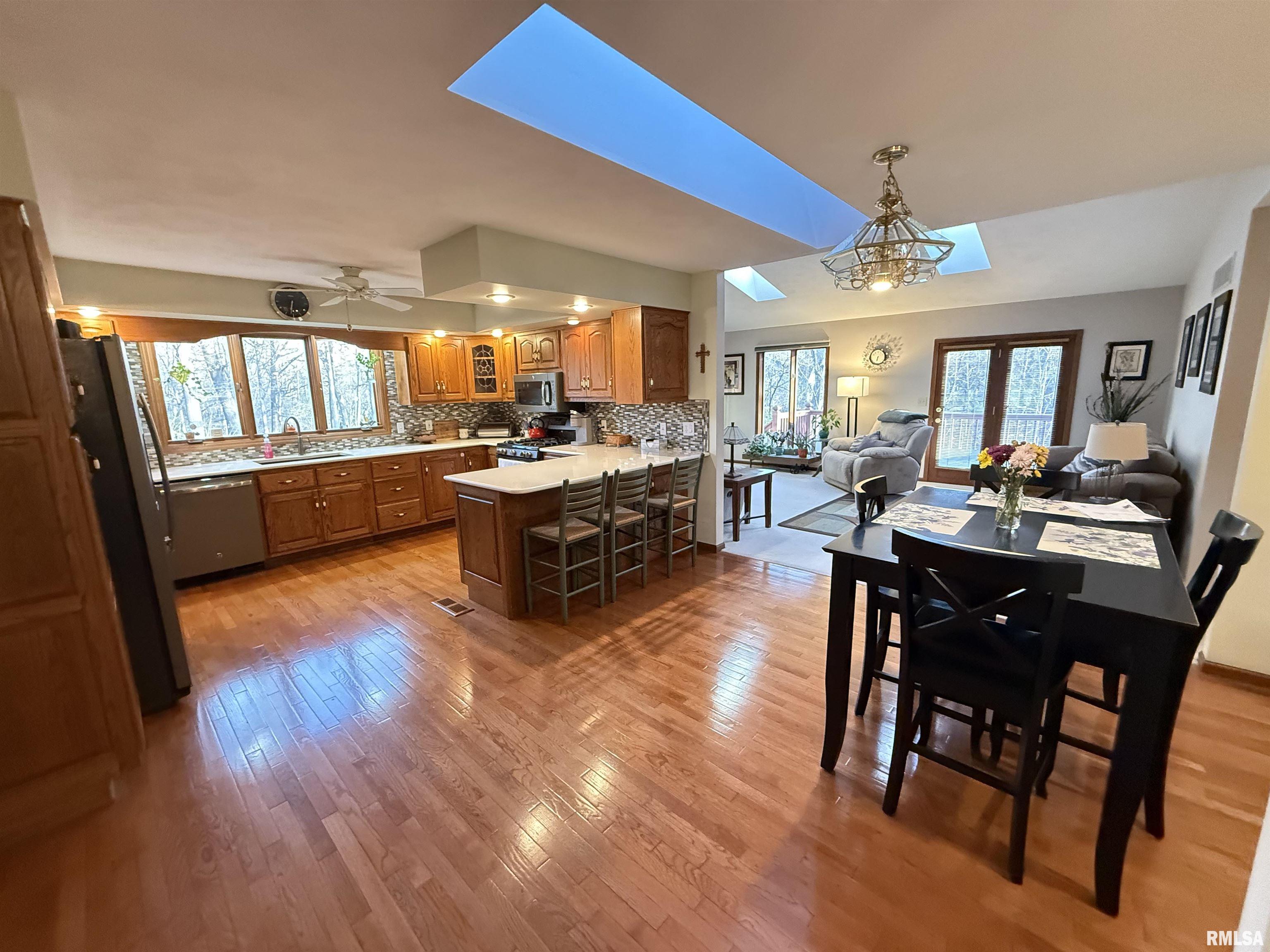 220 Deer Lakes Drive Goodfield, IL 61742 - Photo 6 of 69