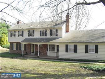 121 Round Hill Road Kennett Square, PA 19348 - Photo 1 of 12 Exterior Front