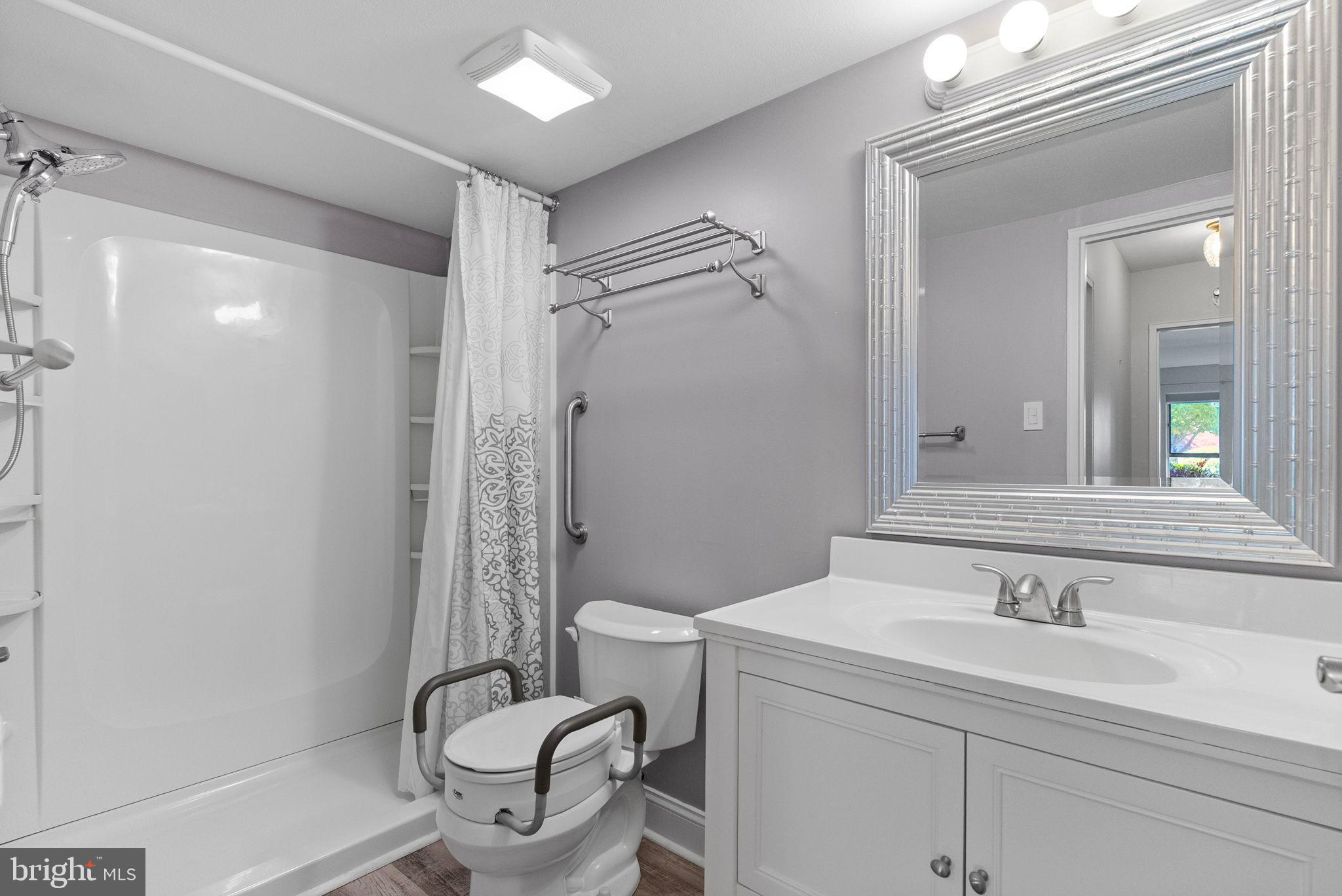 1402 Raintree Lane, Unit 1402 Malvern, PA 19355 - Photo 23 of 32 Gallery Image 23