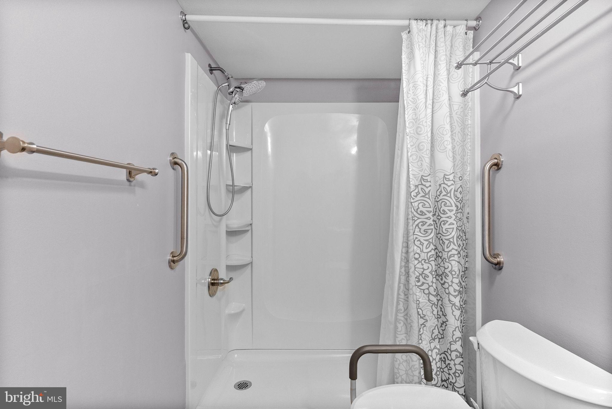 1402 Raintree Lane, Unit 1402 Malvern, PA 19355 - Photo 24 of 32 Gallery Image 24