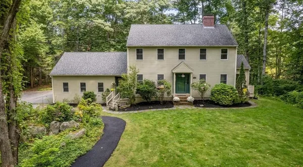 $899,000 | 9 Millstream Drive, Exeter, NH 03833