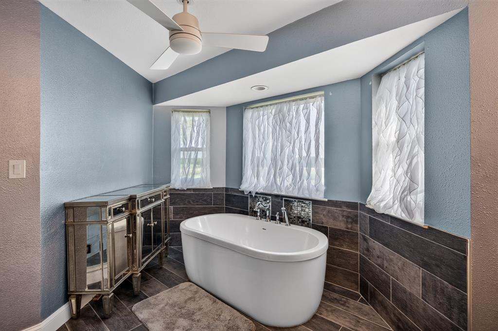 360 Pop Noah Road Collinsville, TX 76233 - Photo 20 of 36