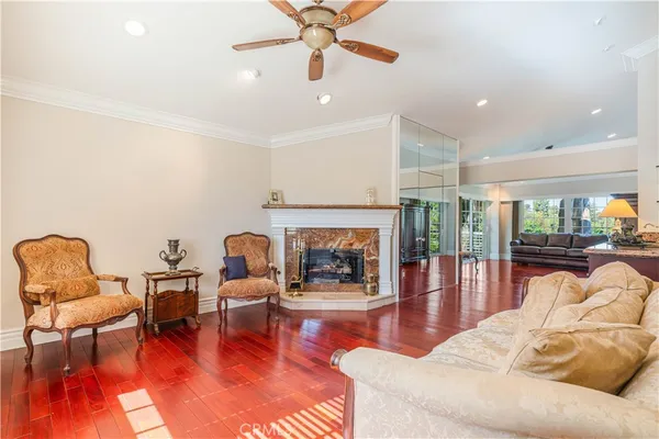 $2,699,995 | 4615 White Oak Place, Encino, CA 91316