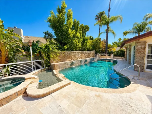 $2,699,995 | 4615 White Oak Place, Encino, CA 91316