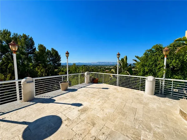 $2,699,995 | 4615 White Oak Place, Encino, CA 91316