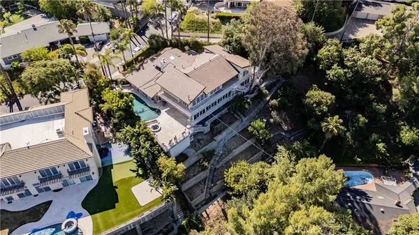$2,699,995 | 4615 White Oak Place, Encino, CA 91316