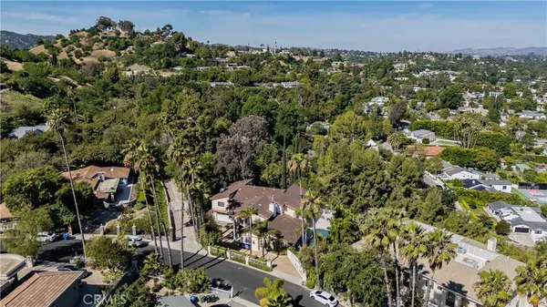 $2,699,995 | 4615 White Oak Place, Encino, CA 91316