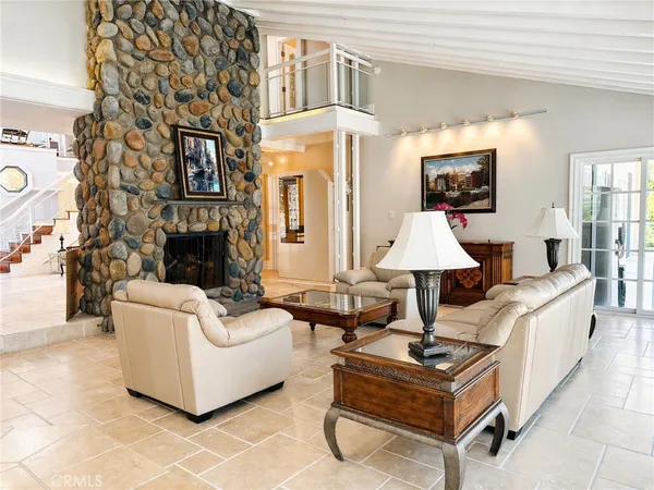 $2,699,995 | 4615 White Oak Place, Encino, CA 91316