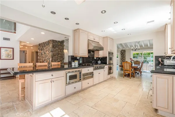 $2,699,995 | 4615 White Oak Place, Encino, CA 91316
