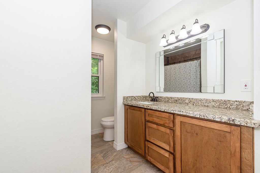 1055 South Anderson Street Angleton, TX 77515 - Photo 18 of 23