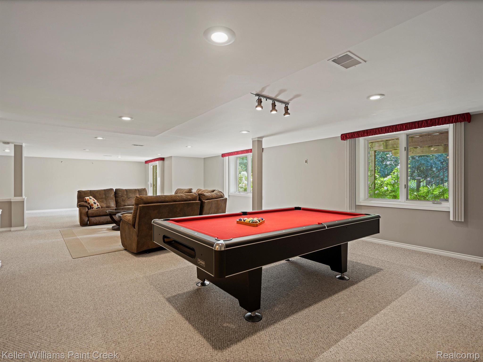 439 Springview Drive Rochester, MI 48307 - Photo 39 of 56 Gallery Image 39