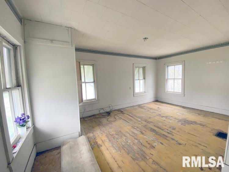 847 Custer Place Canton, IL 61520 - Photo 12 of 25 Gallery Image 12