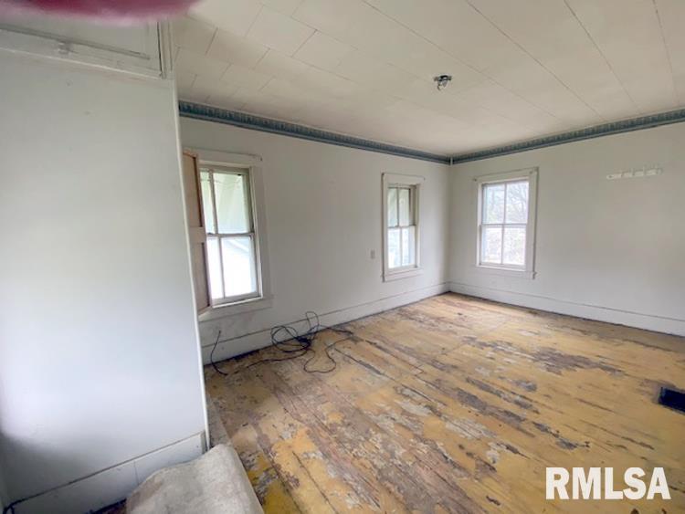 847 Custer Place Canton, IL 61520 - Photo 13 of 25 Gallery Image 13