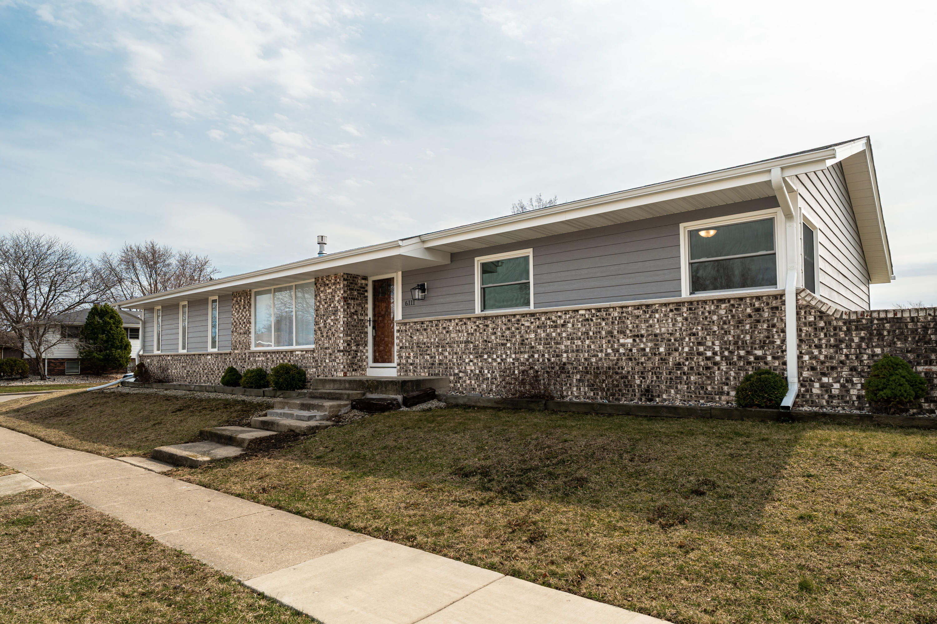 6111 69th Street Kenosha, WI 53142 - Photo 1 of 1 DSC01919