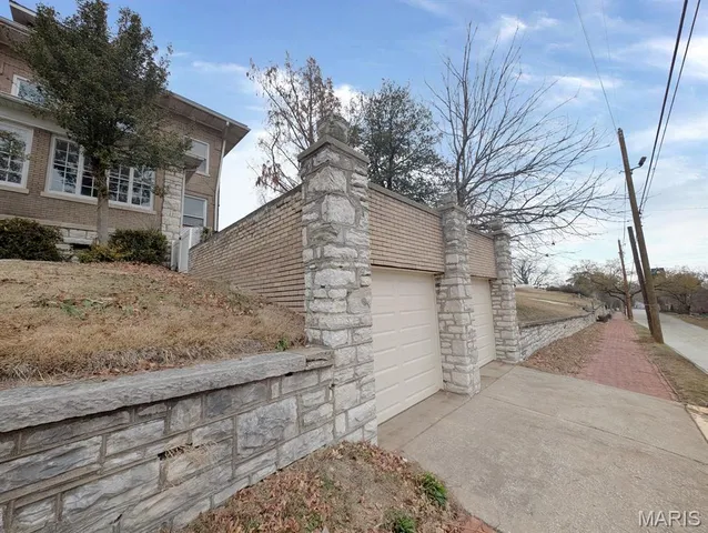 $184,900 | 401 George Street, Alton, IL 62002