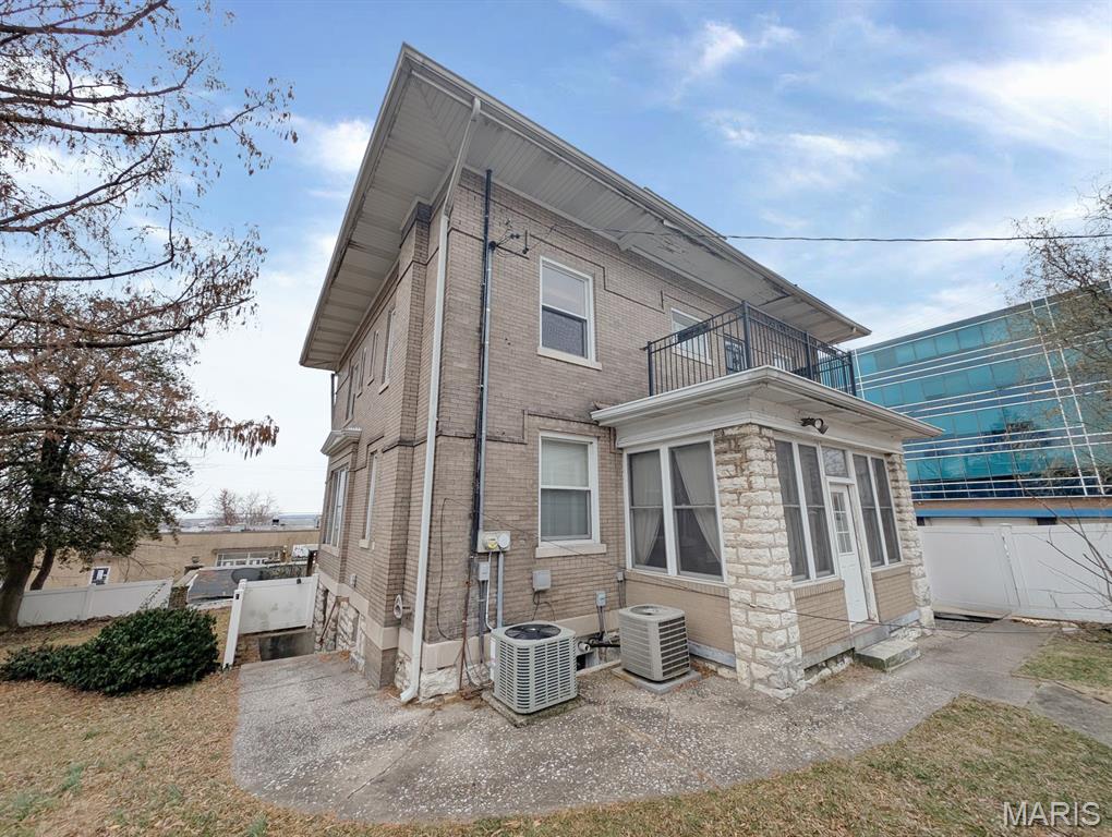 401 George Street Alton, IL 62002 - Photo 4 of 29