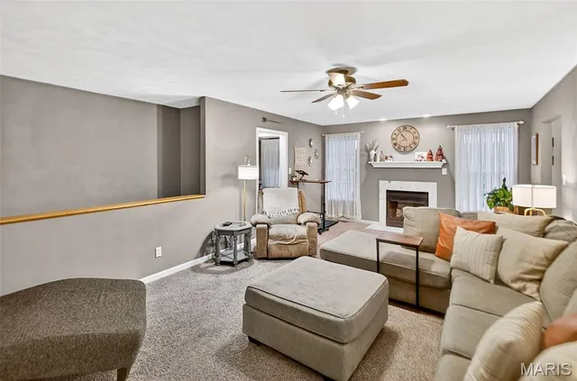 $285,000 | 101 East Harrisonville Drive, Valmeyer, IL 62295