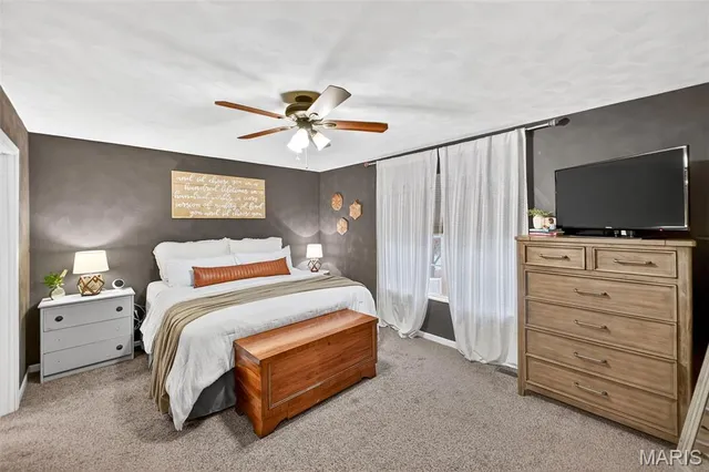 $285,000 | 101 East Harrisonville Drive, Valmeyer, IL 62295