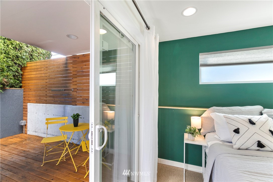 3911 Southwest Findlay Street Seattle, WA 98136 - Photo 11 of 38 Gallery Image 11