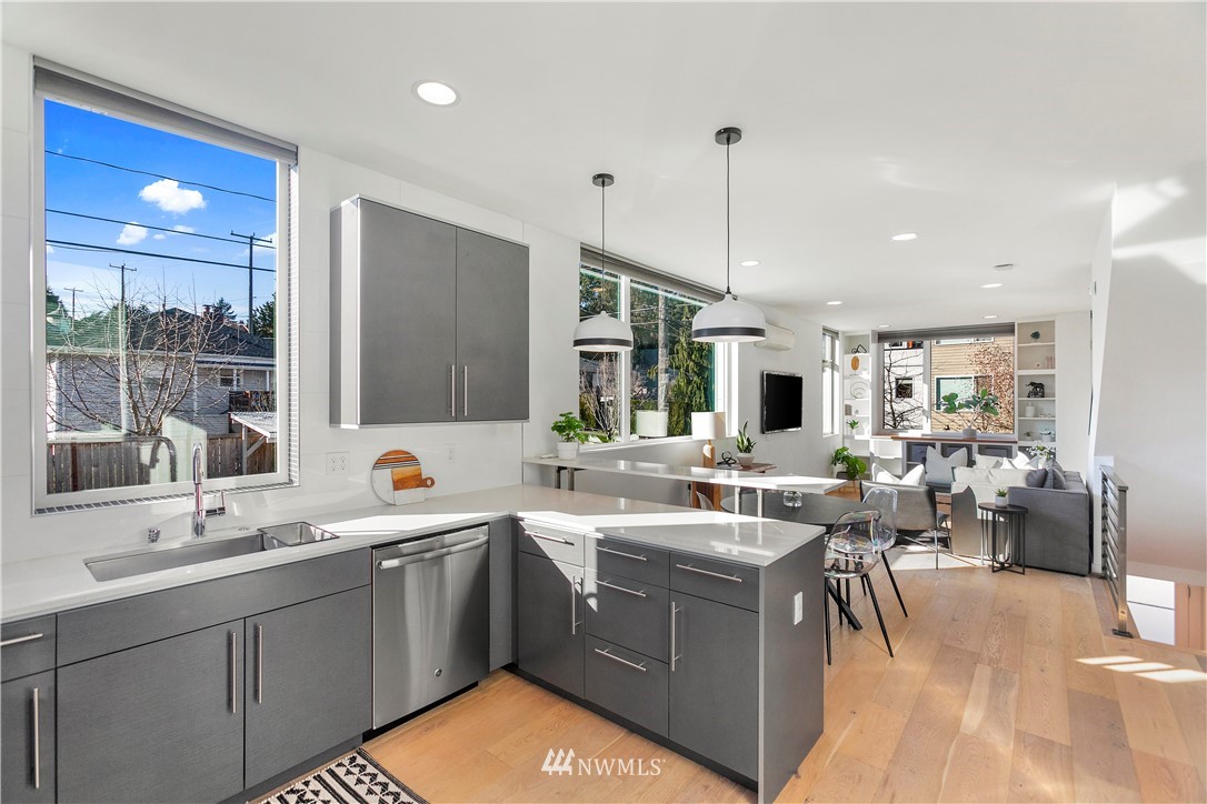3911 Southwest Findlay Street Seattle, WA 98136 - Photo 22 of 38 Gallery Image 22