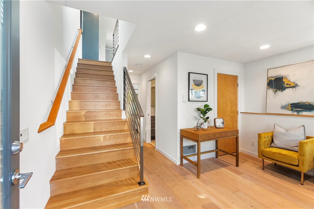 3911 Southwest Findlay Street Seattle, WA 98136 - Photo 6 of 38 Gallery Image 6