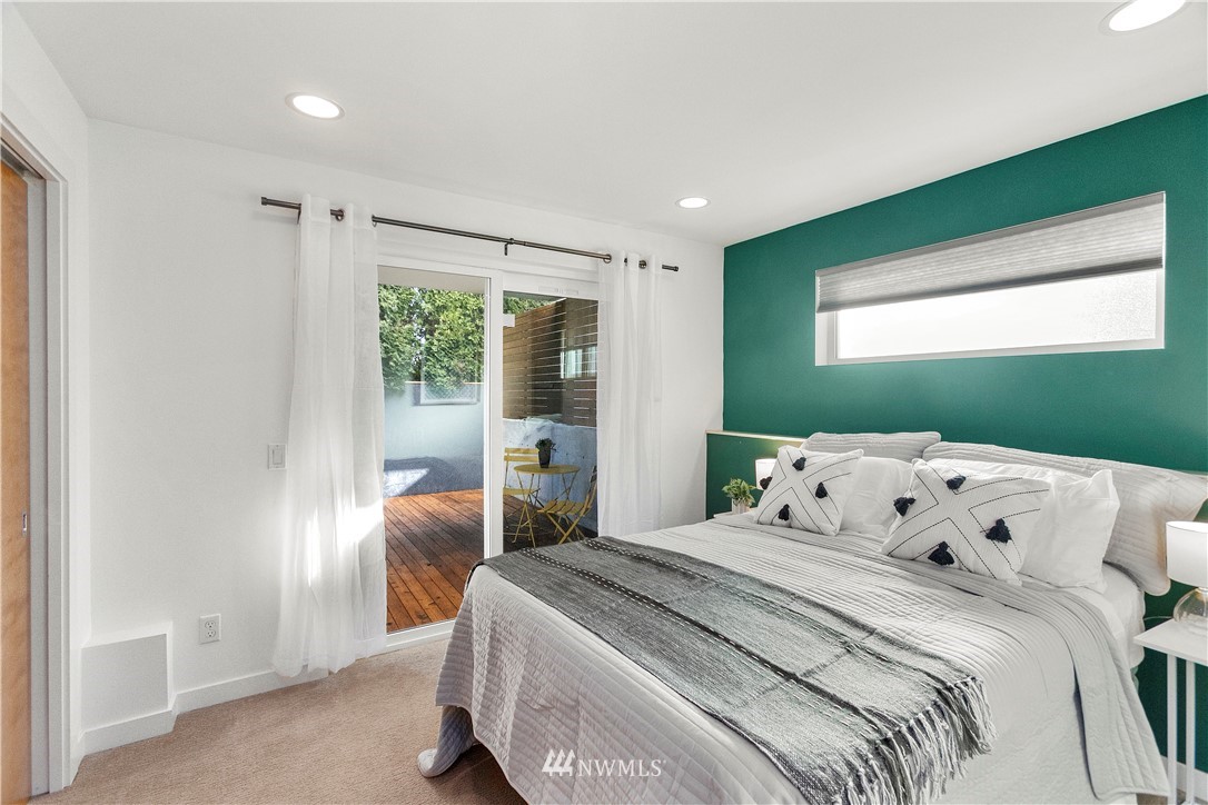 3911 Southwest Findlay Street Seattle, WA 98136 - Photo 10 of 38 Gallery Image 10