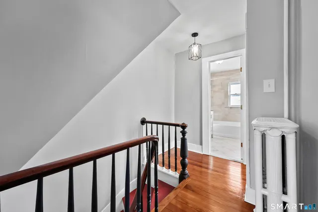 $2,200 | 59 Grand Street, Middletown, CT 06457