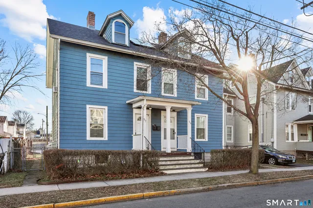 $2,200 | 59 Grand Street, Middletown, CT 06457