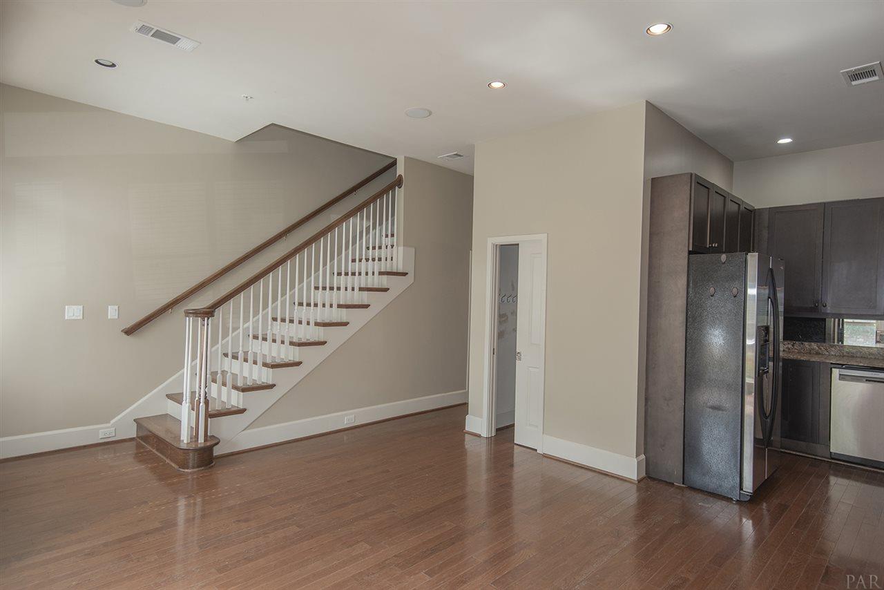 527 North Spring Street, Unit 5 Pensacola, FL 32501 - Photo 15 of 50